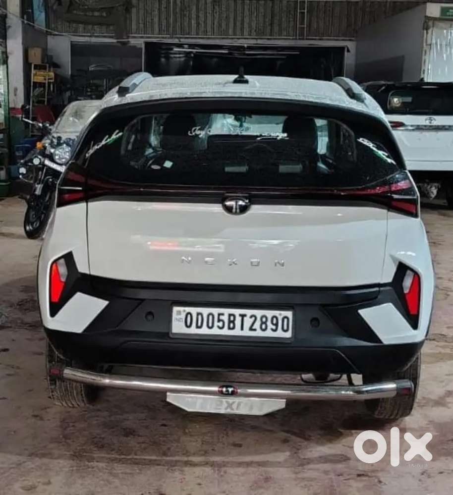 Tata Nexon 2024 Petrol Well Maintained
