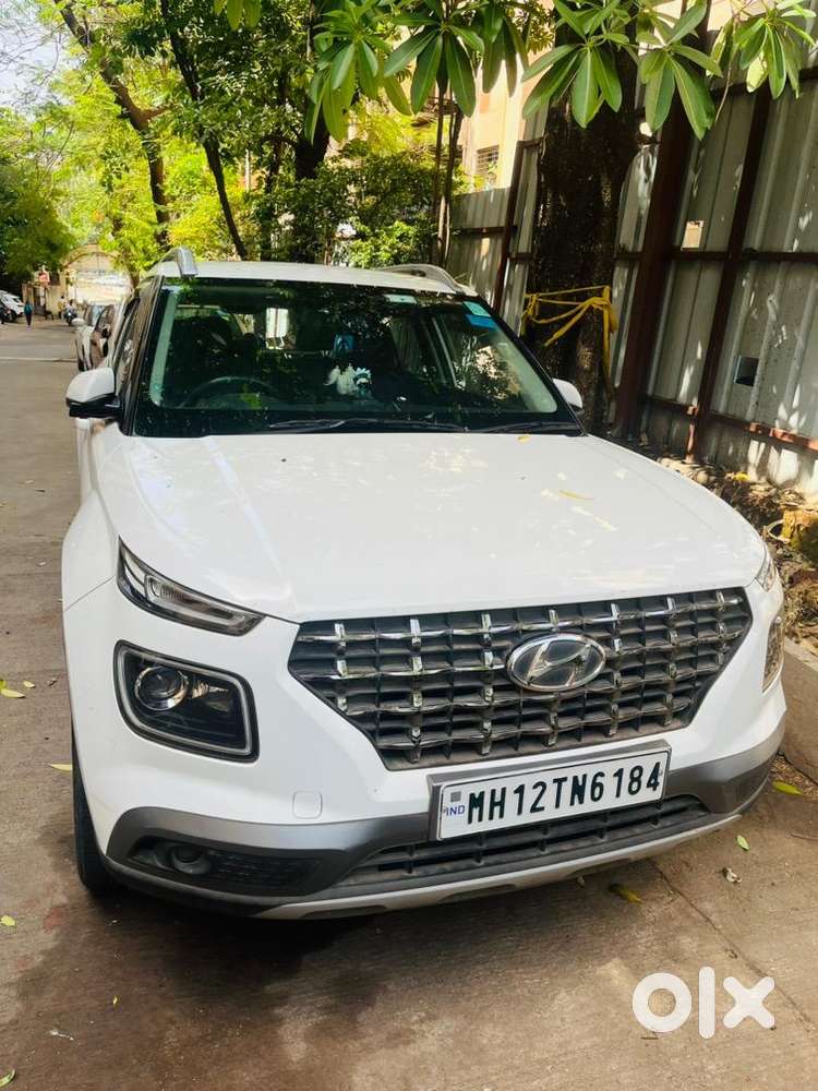 Hyundai Venue 2021 Petrol Well Maintained