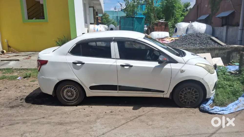 Hyundai Xcent 2016 Diesel 118000 Km Driven Second Owner