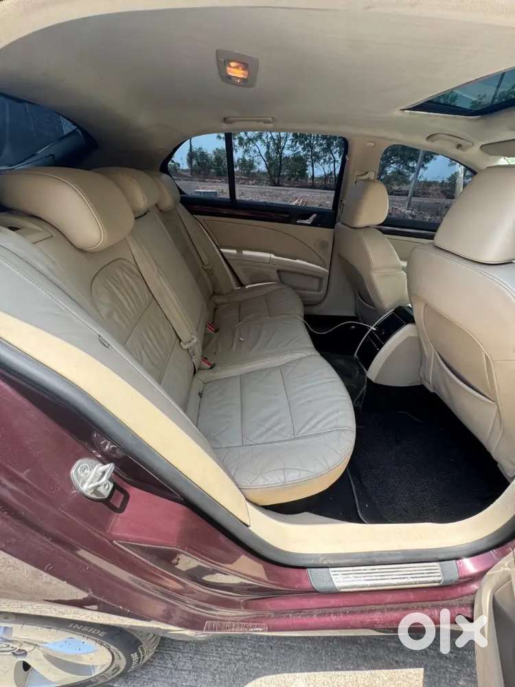 Skoda Superb Elegance 2013