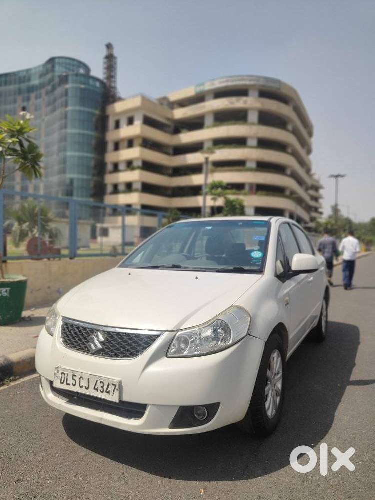 Maruti Suzuki Sx4 Vxi Bsiv, 2013, Petrol