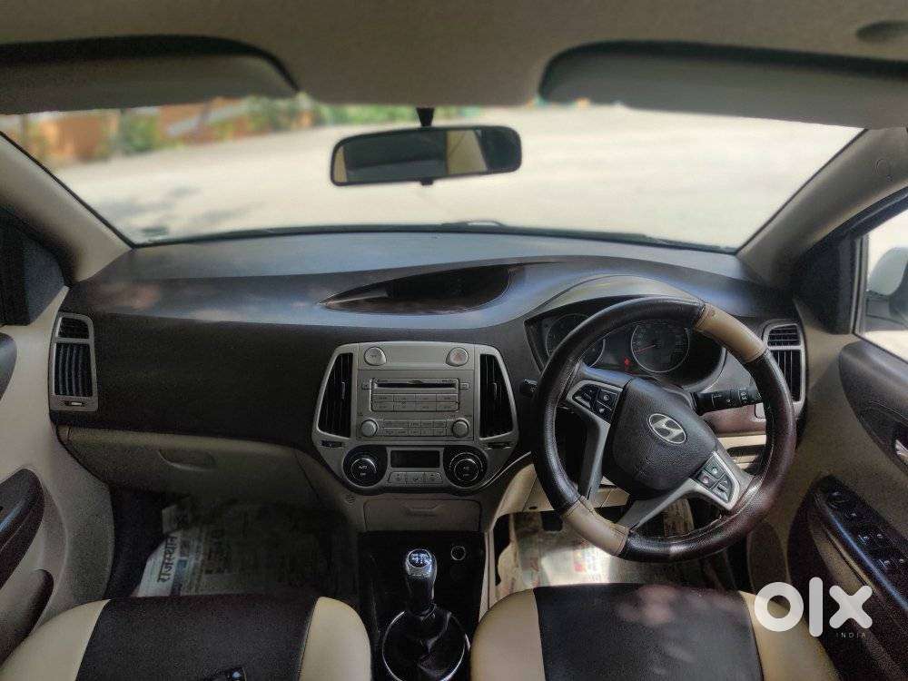 Hyundai I20 Sportz 1.2 Bs-iv, 2011, Diesel