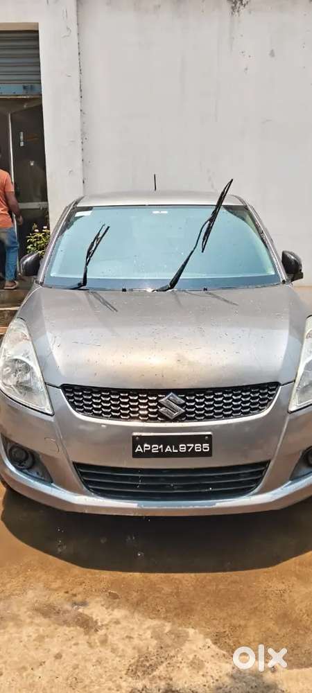Maruti Suzuki Swift 2012 Petrol 90000 Km Driven