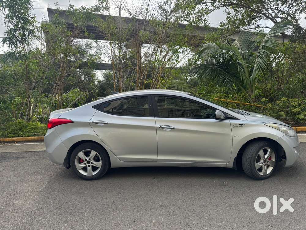 Hyundai Elantra Petrol Manual 2013