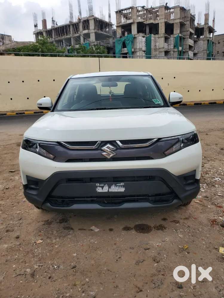 Maruti Suzuki Brezza 2023 Petrol 65000 Km Driven