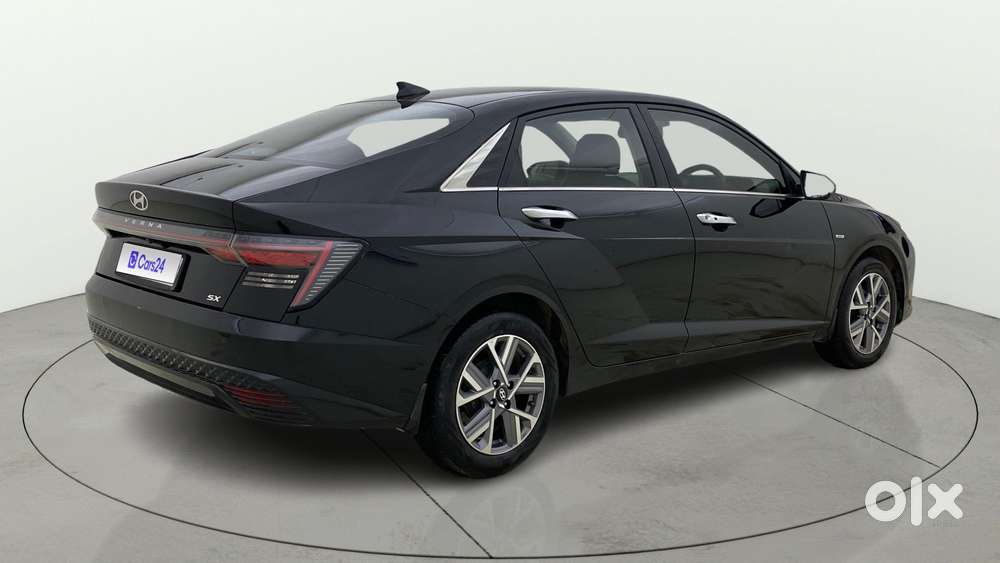 Hyundai Verna 1.5 Sx (o) Ivt, 2023, Petrol