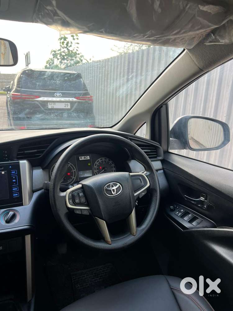 Toyota Innova Crysta 2.4 G Mt 7 Str, 2019, Diesel