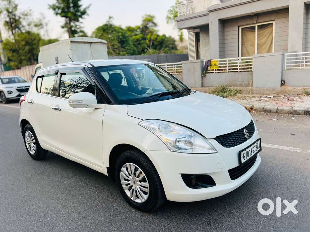 Maruti Suzuki Swift Vxi + Manual, 2013, Petrol