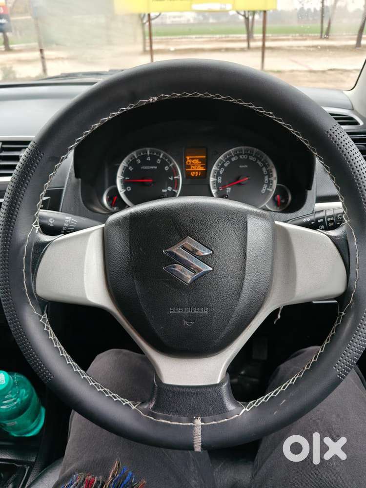 Maruti Suzuki Swift Vxi Abs Bsiv, 2017, Petrol