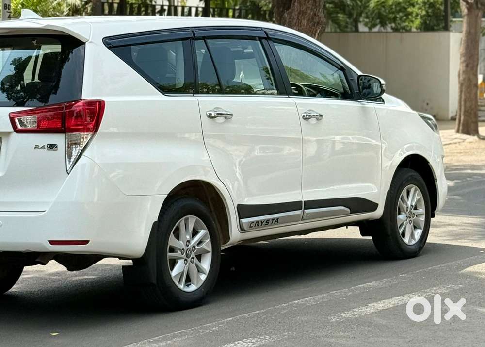 Toyota Innova Crysta 2.4 V, 2017, Diesel