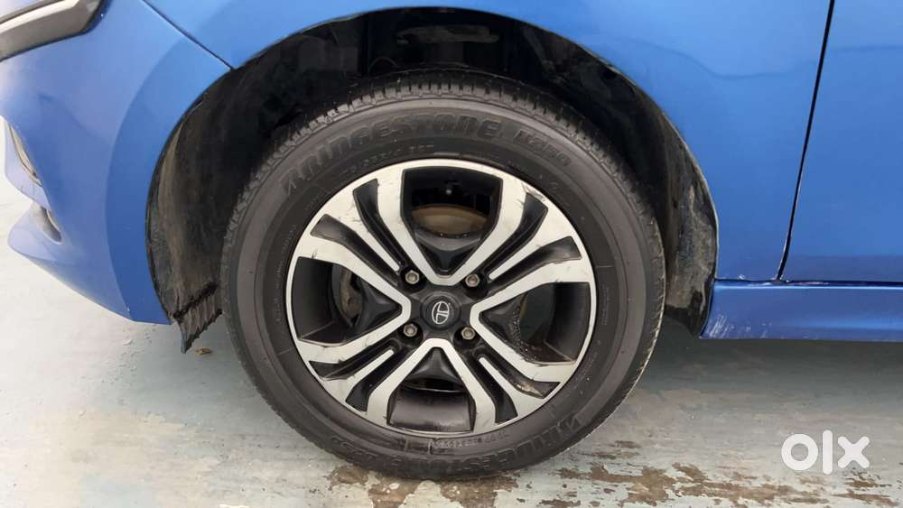 Tata Tiago 1.2 Revotron Xt Option, 2024, Petrol