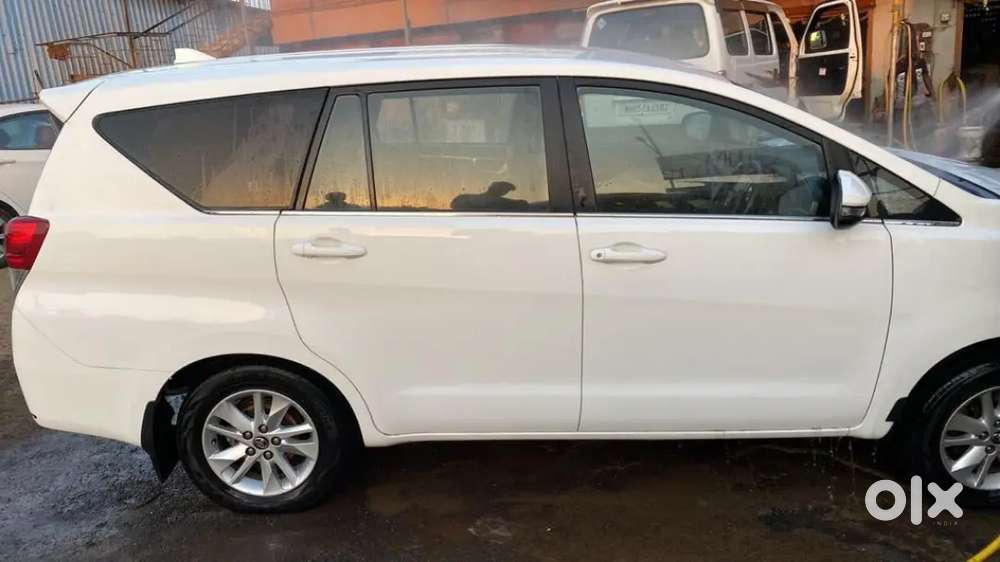 Toyota Innova Crysta 2018 Diesel Well Maintained