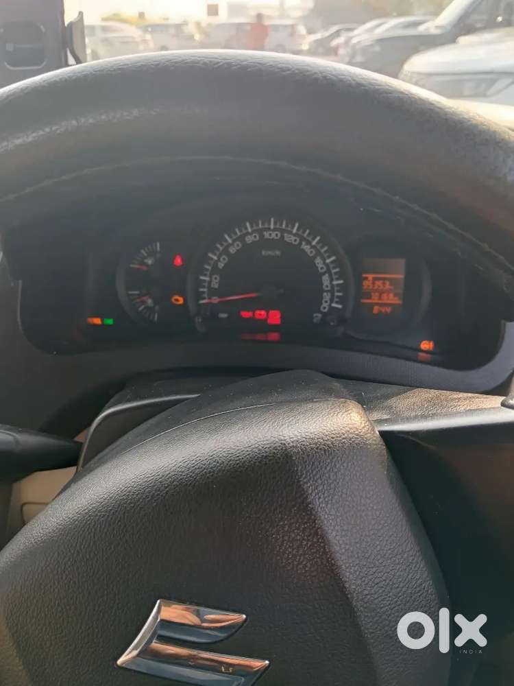 Maruti Suzuki Dzire 2022 Petrol 71500 Km Driven ..showroom Cng