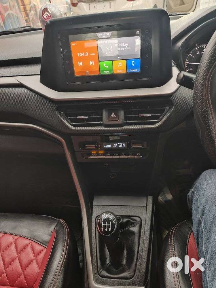 Maruti Suzuki Brezza 1.5 Vxi Smart Hybrid, 2024, Petrol