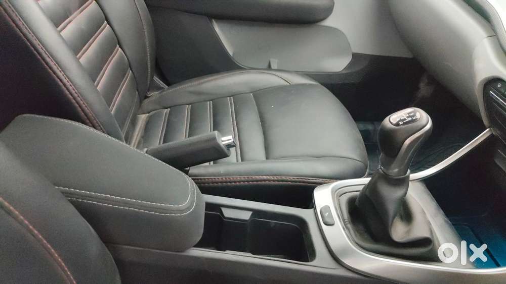 Tata Altroz Xz, 2020, Petrol