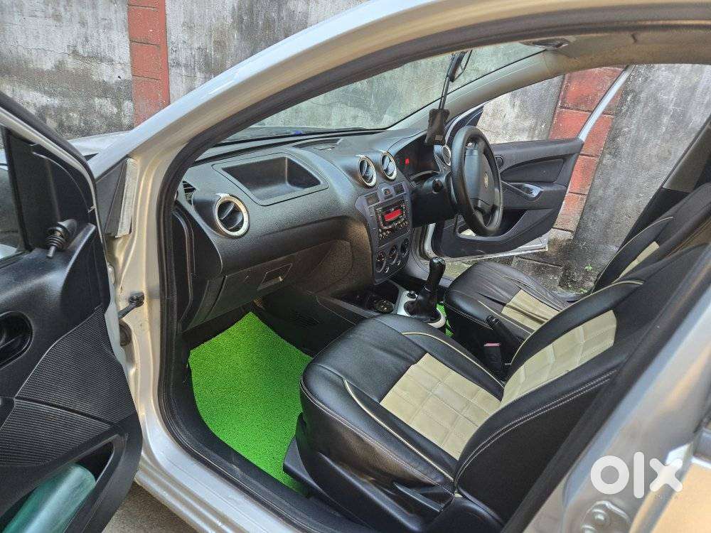 Ford Figo 1.2p Trend Mt, 2013, Petrol
