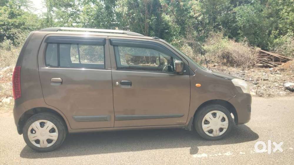 Maruti Suzuki Wagon R Vxi Optional, 2017, Petrol