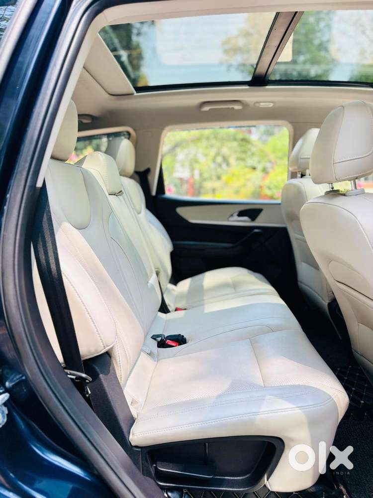 Mahindra Xuv700 2.2 Ax 7 Diesel At Luxury Pack Str, 2023, Diesel