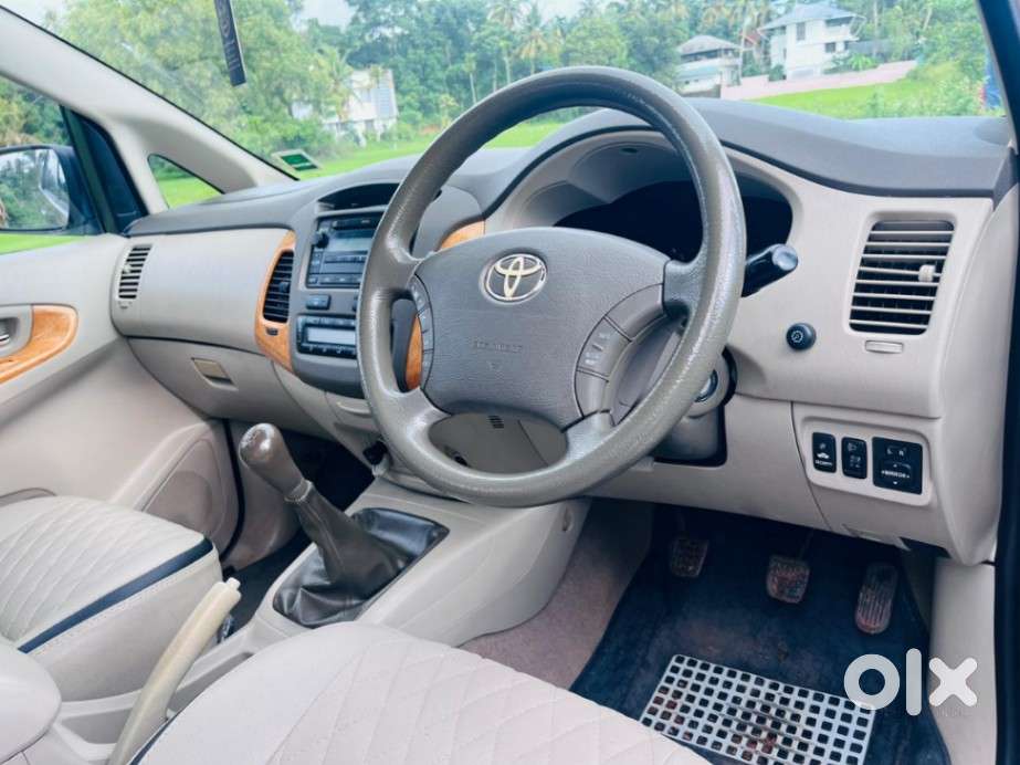 Toyota Innova 2.5 Vx 8 Str, 2011, Diesel