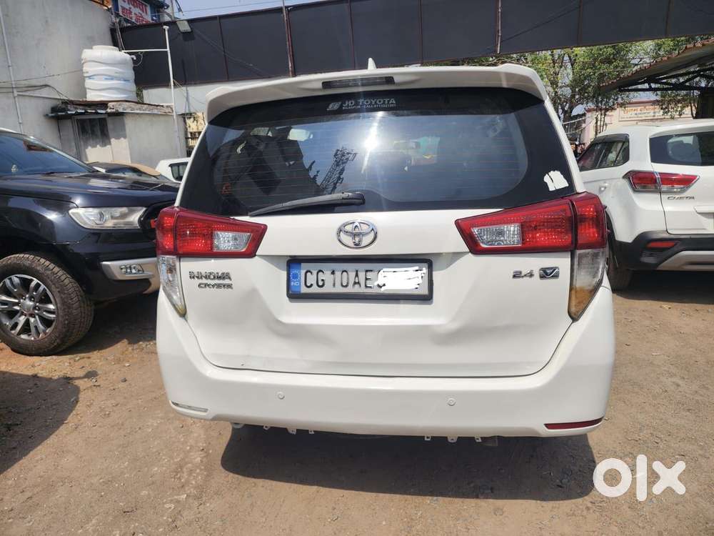 Toyota Innova Crysta
