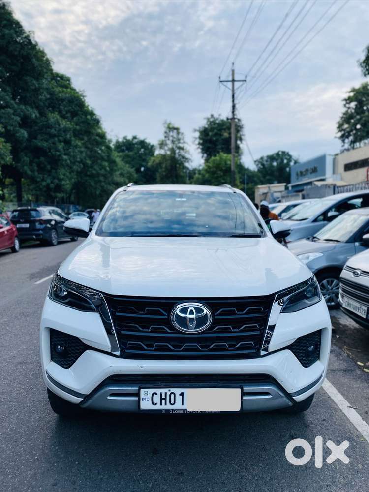 Toyota Fortuner [2021-ongoing] 2.8 2wd Diesel At, 2022, Diesel