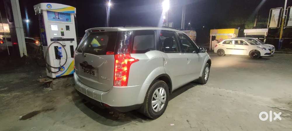 Mahindra Xuv500 2012 Diesel 80000 Km Driven