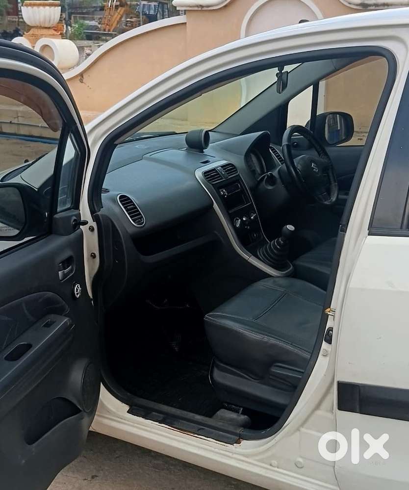 Maruti Suzuki Ritz, 2010, Petrol