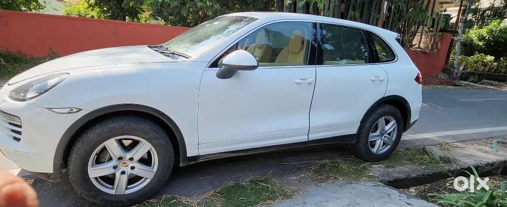 Porshe Cayenne Car Well Maintained