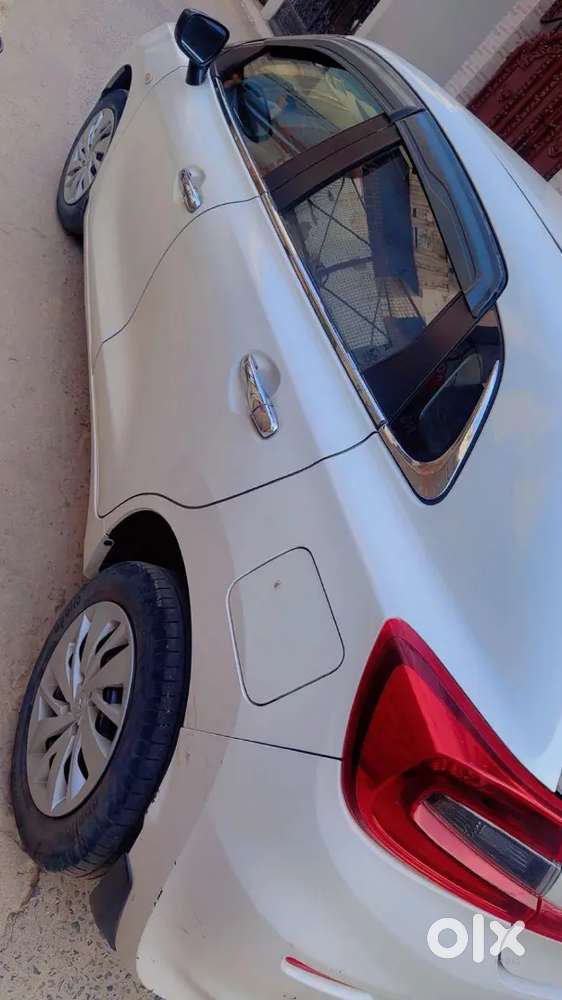 Glanza E Petrol