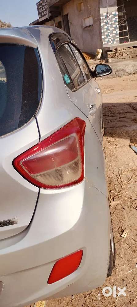Hyundai Grand I10 2016 Petrol 49000 Km Driven