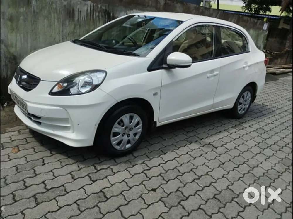 Honda Amaze 2015 Diesel Well Maintained