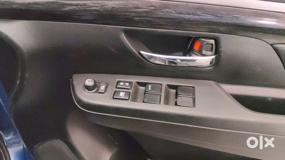 Maruti Suzuki Xl6 Alpha At, 2022, Petrol