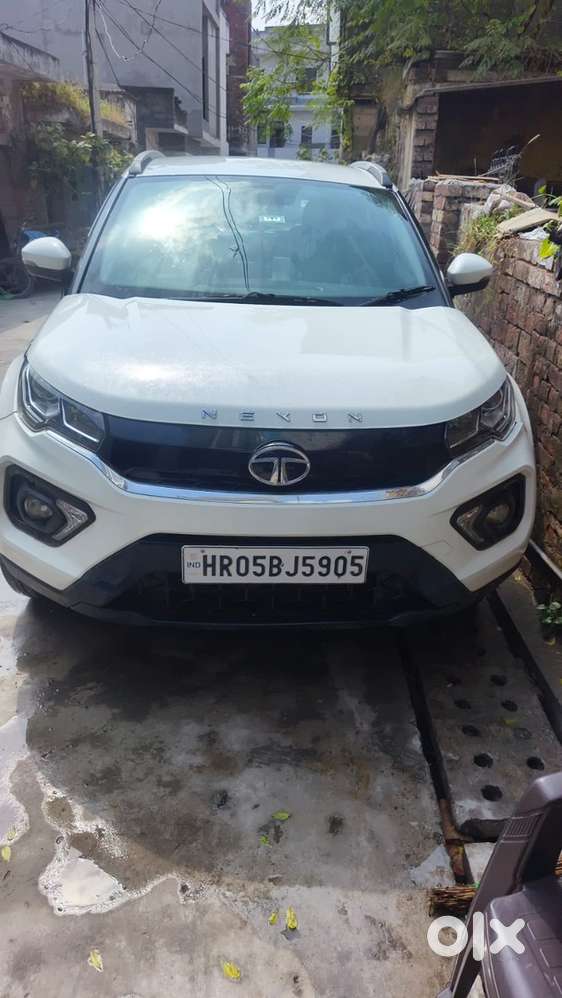 2023 Tata Nexon Petrol Manual