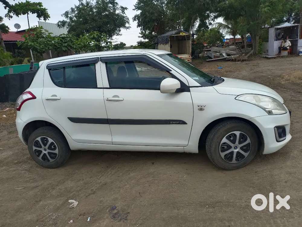 Maruti Suzuki Swift Pure Petrol 2015