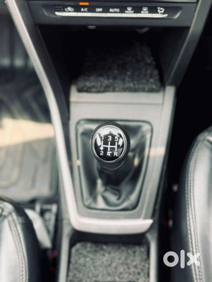Maruti Suzuki Brezza 1.5 Vxi Smart Hybrid, 2023, Petrol