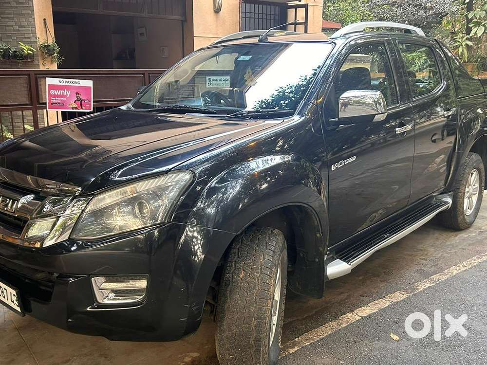 Isuzu V-cross 2017 Diesel Well Maintained