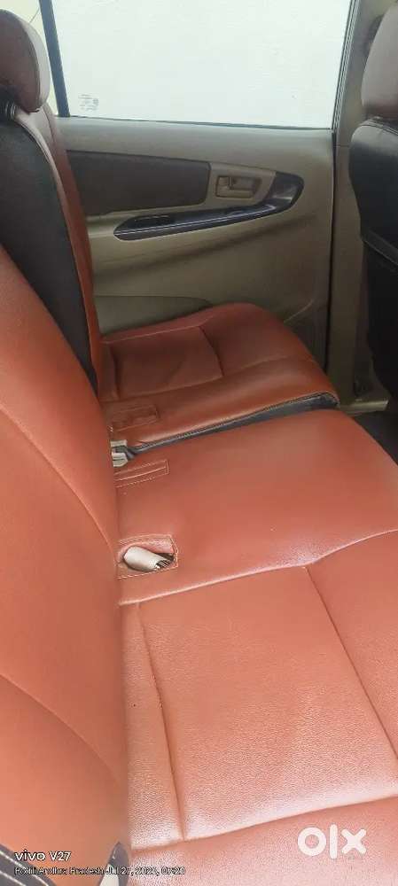 Toyota Innova 2012 Diesel 290000 Km Driven