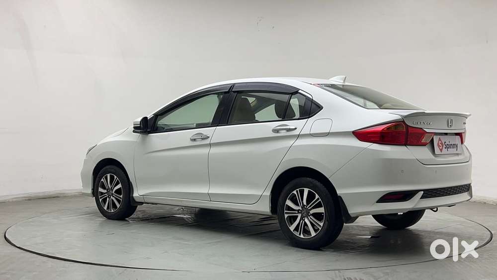 Honda City 1.5 V 4th Gen I-vtec Mt, 2022, Petrol
