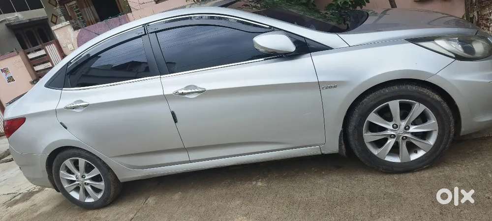 Hyundai Verna Crdi Manual 2012