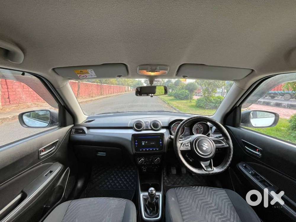 Maruti Suzuki Swift Vxi + Manual, 2023, Petrol
