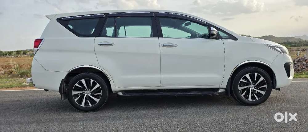 Toyota Innova Crysta 2.4 Z 7 STR 2021