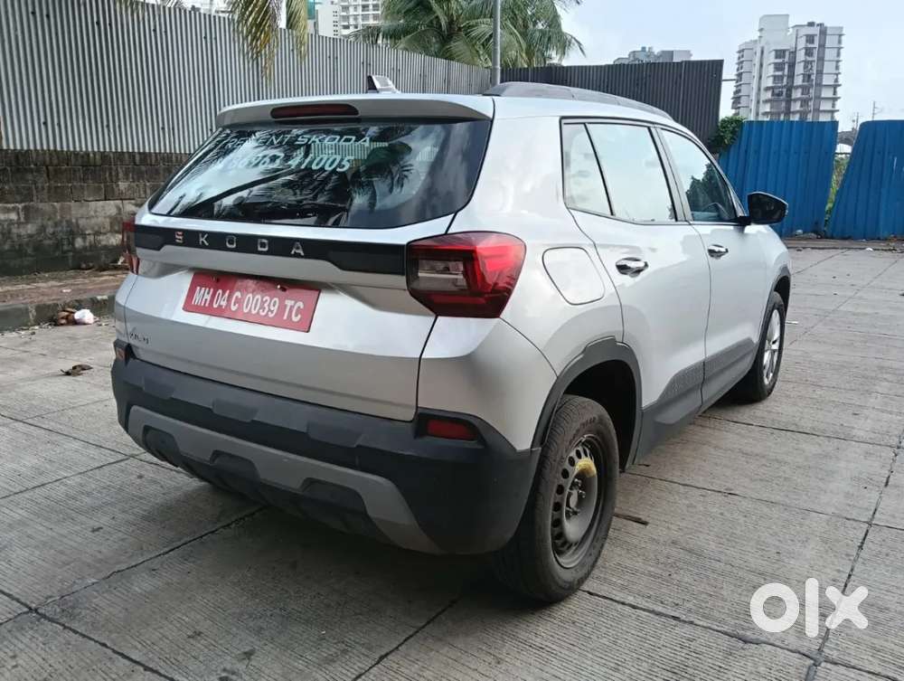 Skoda Kylaq Signature At, 2026, Petrol
