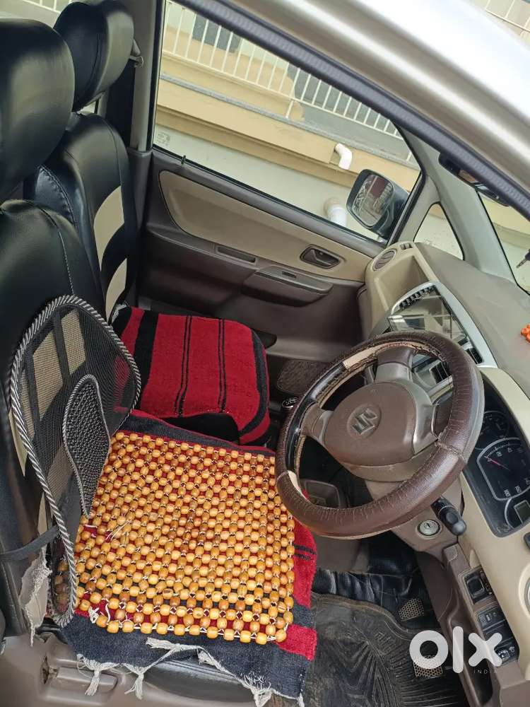 Maruti Zen Estilo (mh 09)