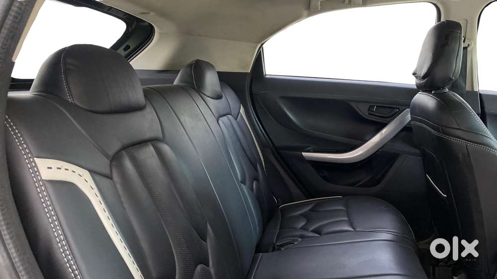 Tata Nexon 1.5 Revotorq Xma Amt (s), 2021, Petrol