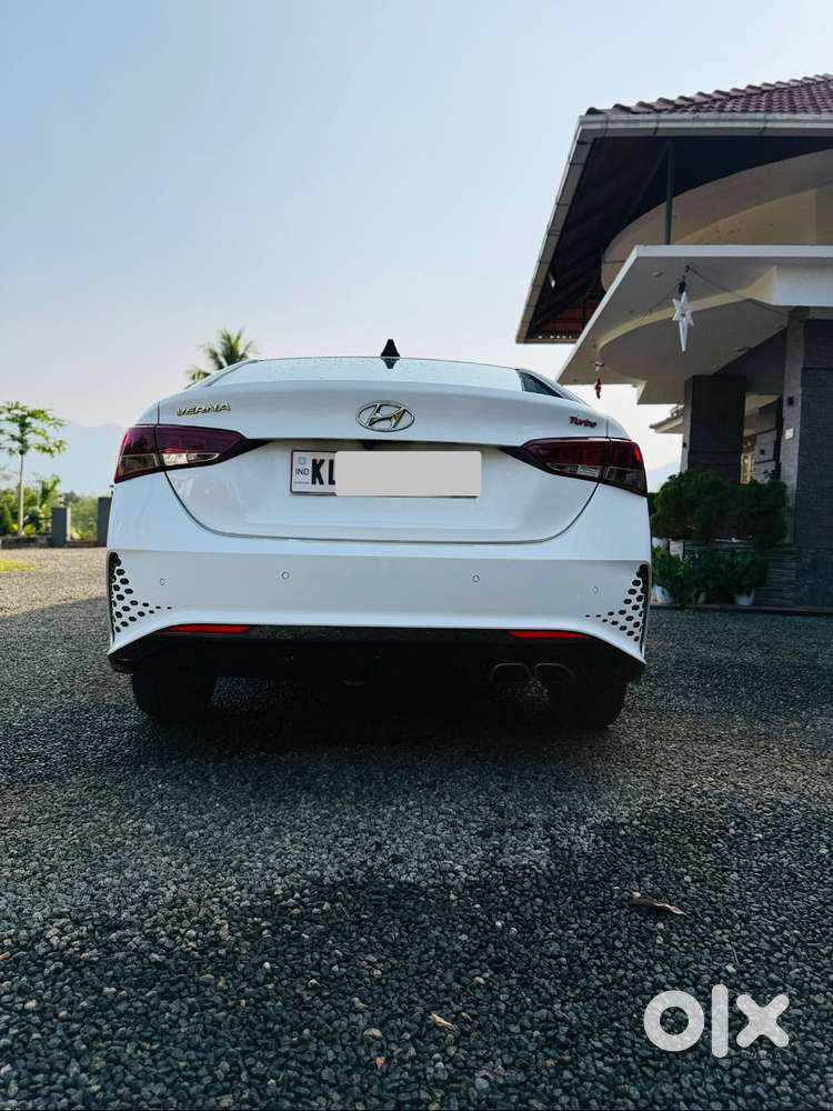 Hyundai Verna Turbo Dct (top Model)
