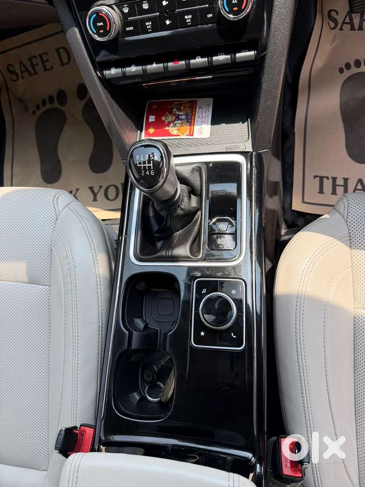 Mahindra Xuv700 2025 Diesel Well Maintained