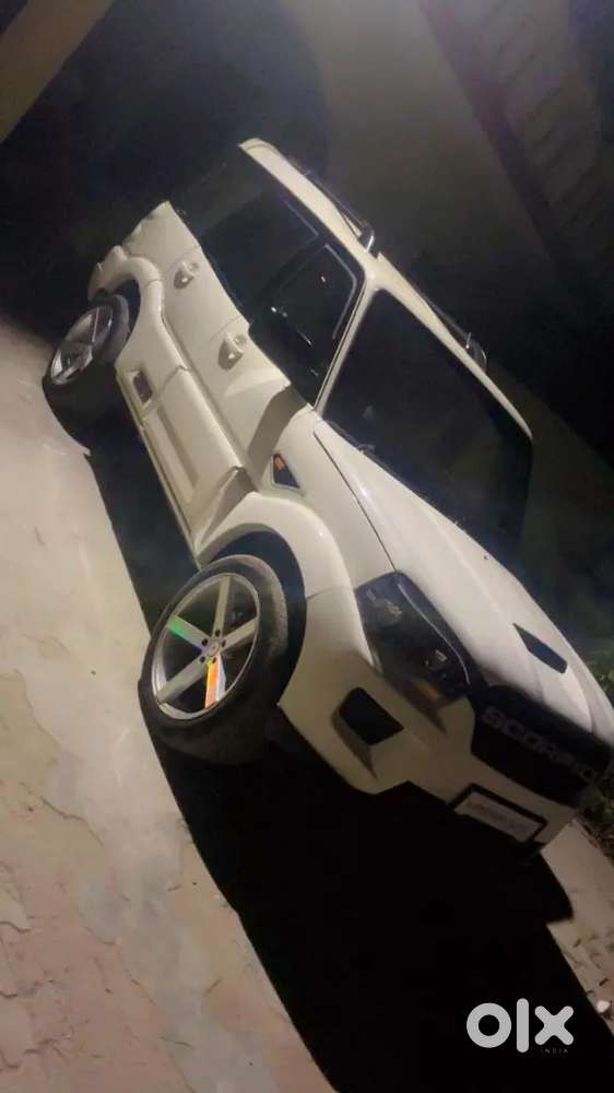 Mahindra Scorpio 2015 Diesel Well Maintained