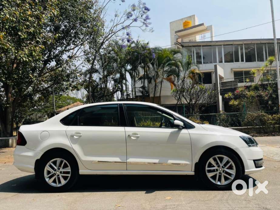 Skoda Rapid [2016-2020] 1.5 Style Plus Tdi At, 2017, Diesel