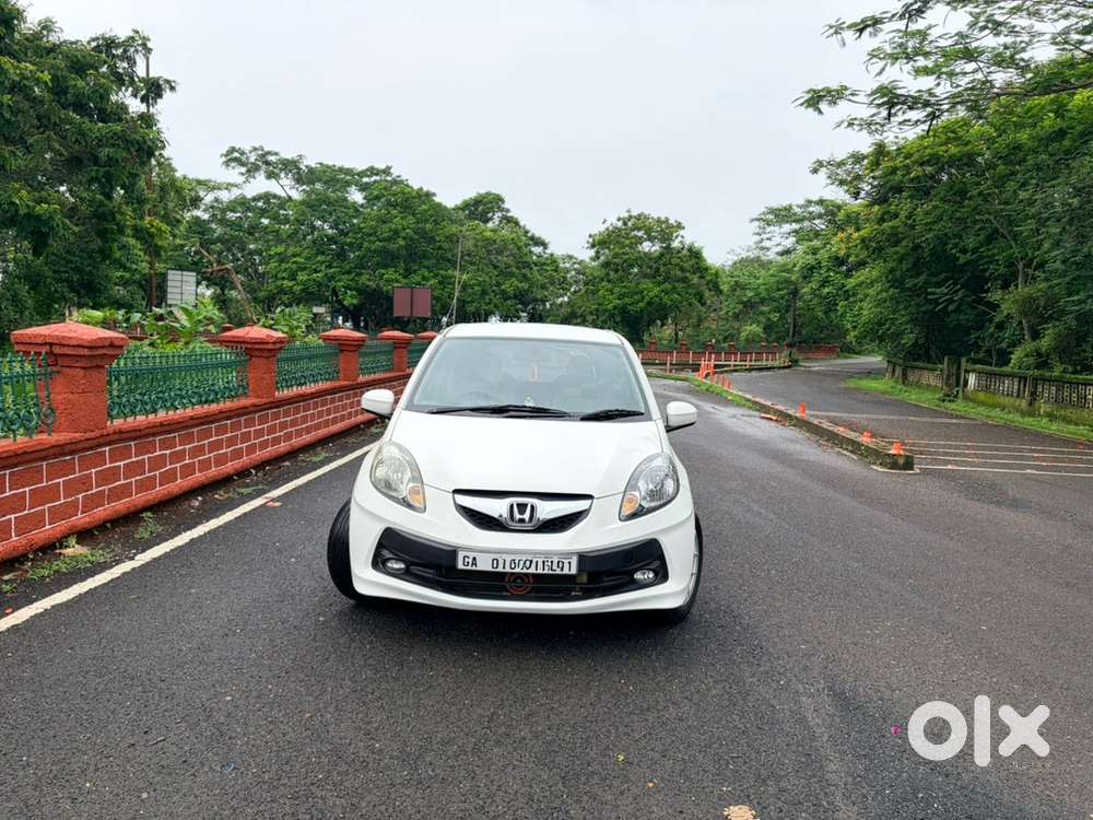 Honda Brio 2013 Petrol Well Maintained