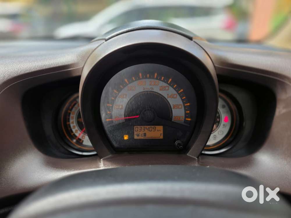 Honda Brio V Automatic, 2012, Petrol